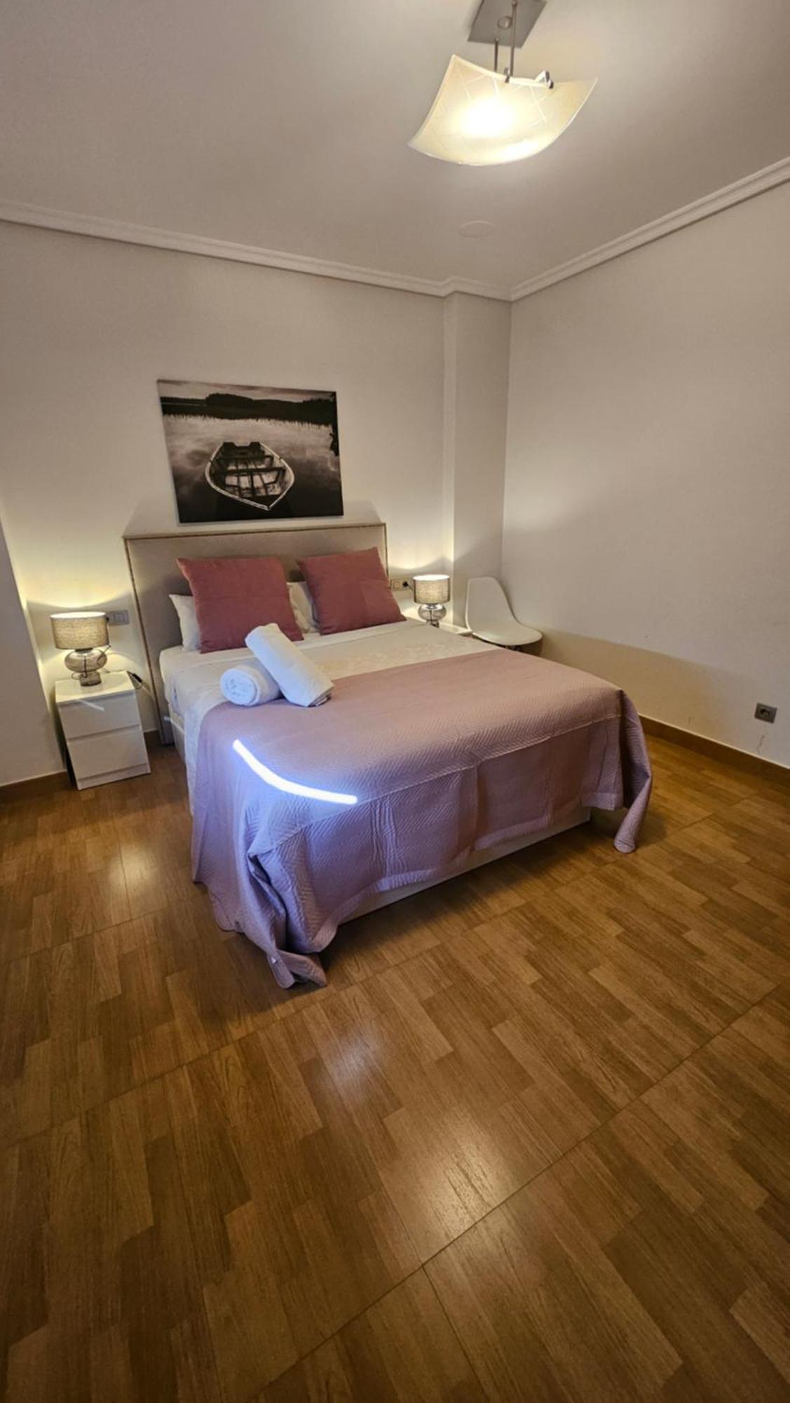 شقة Vivienda Con Increibles Vistas A La Playa De Riazor آكورونيا المظهر الخارجي الصورة