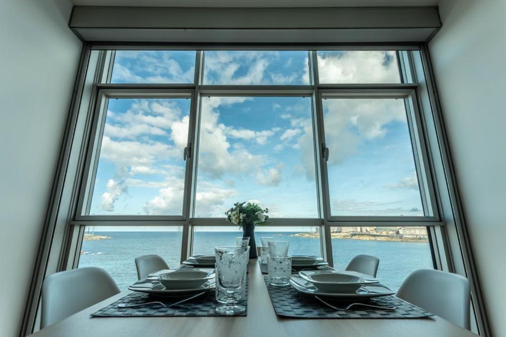 شقة Vivienda Con Increibles Vistas A La Playa De Riazor آكورونيا المظهر الخارجي الصورة